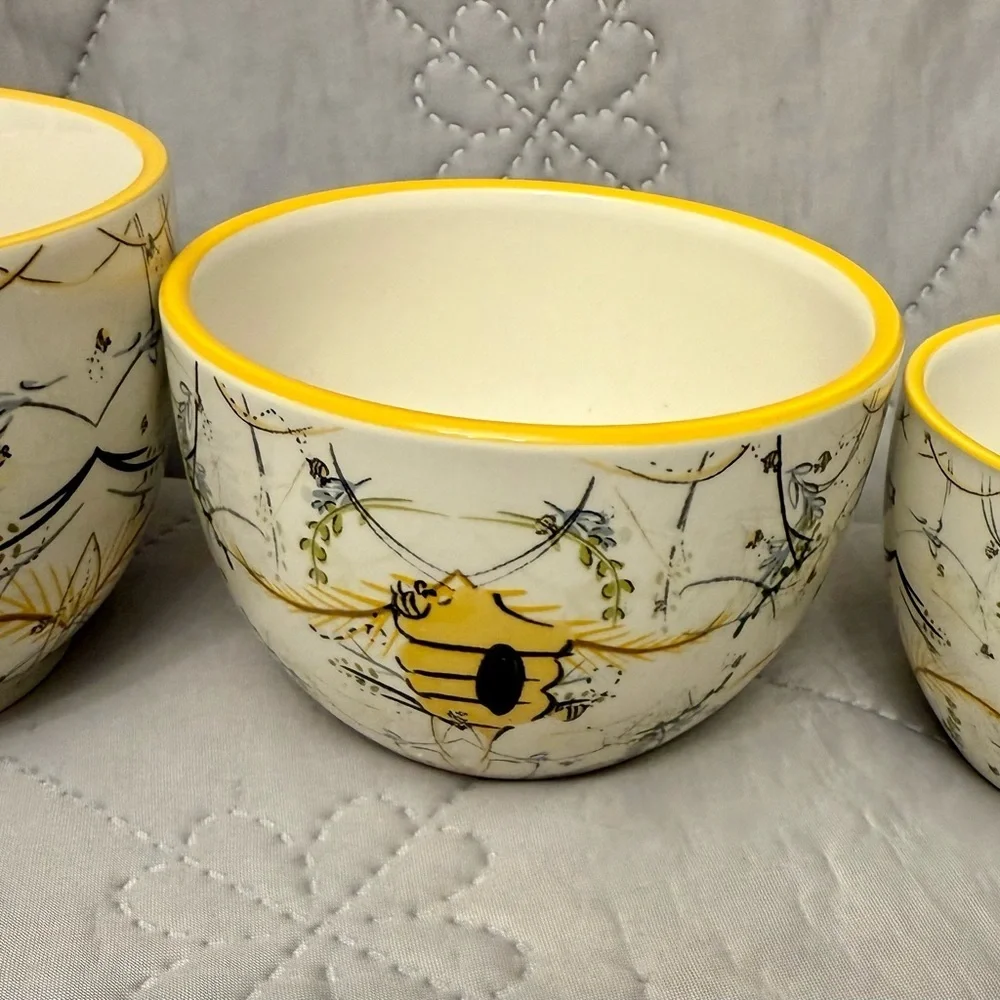 Set  of Three Boston International Bee Haven Ceramic Nesting Prep Bowls